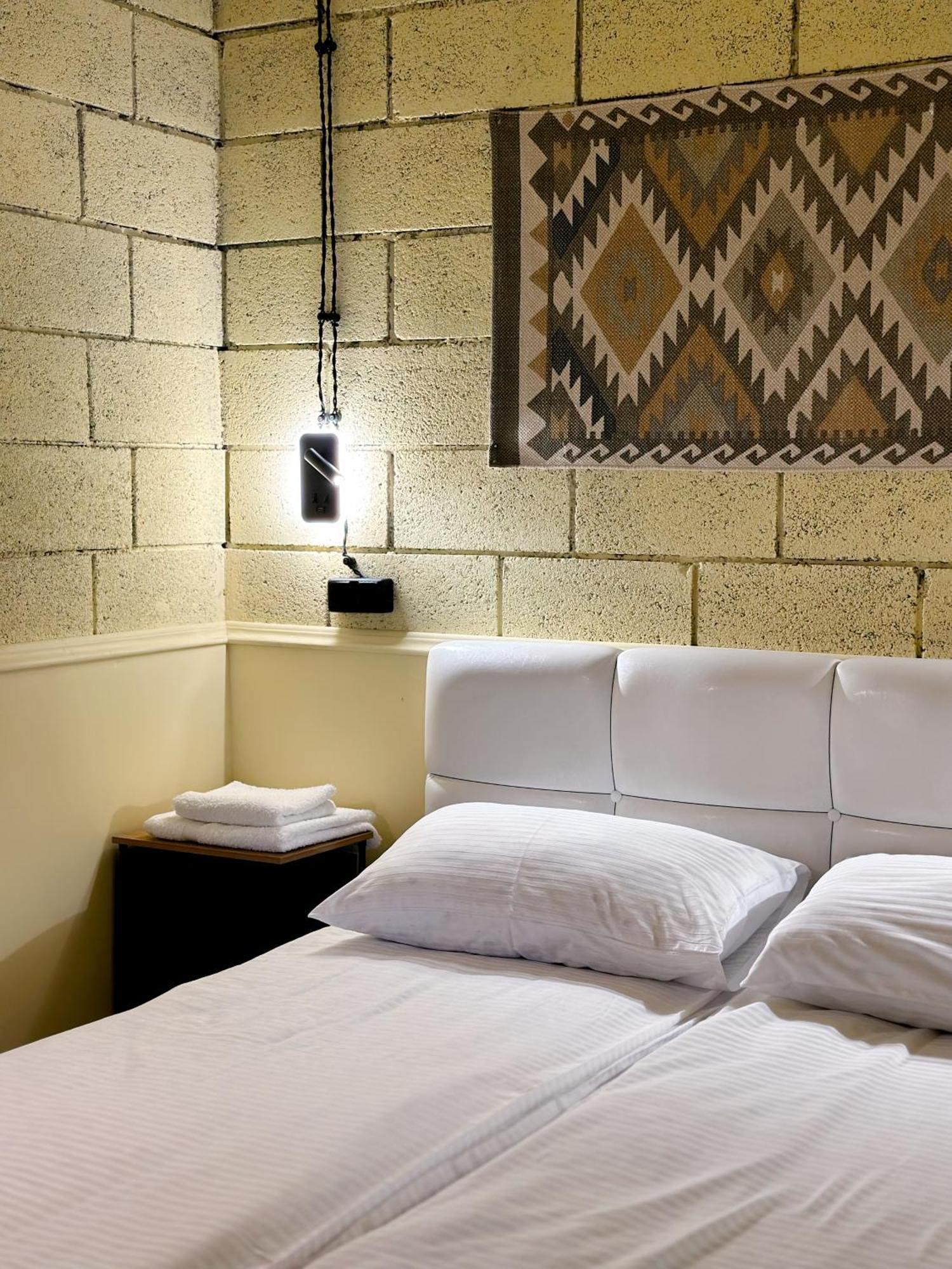 Tiroents Hotel Gjoumri Kültér fotó